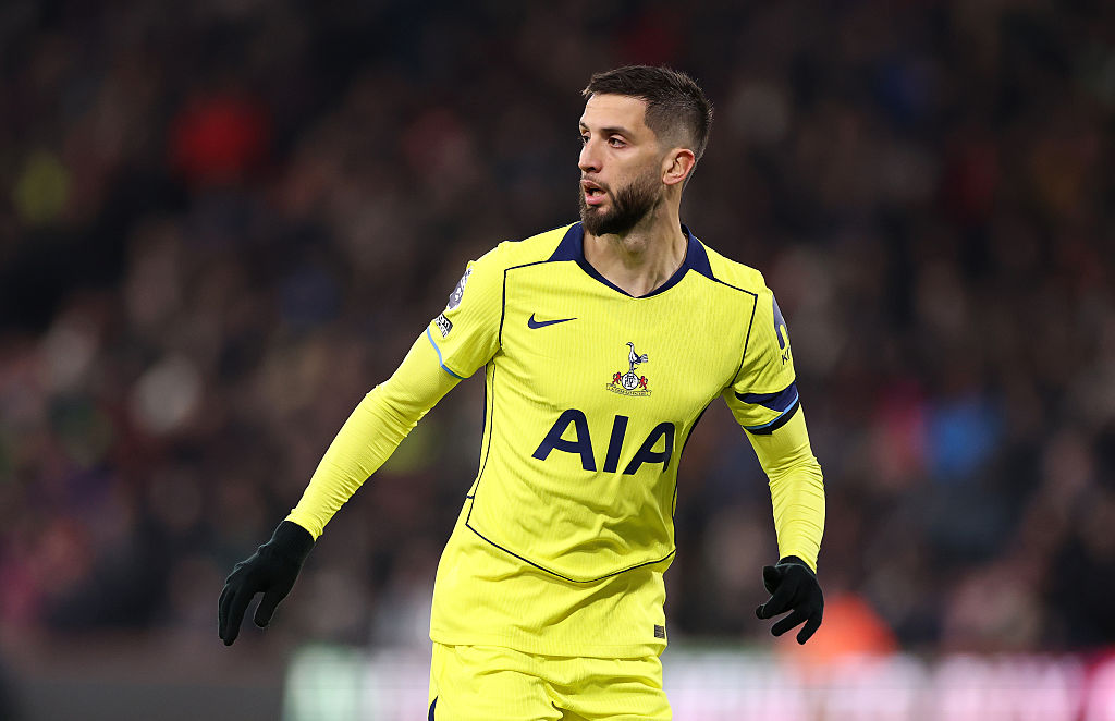 Several Spurs players to miss pre-season trip to Australia - hayters.com