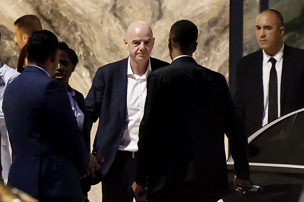Gianni Infantino (middle)