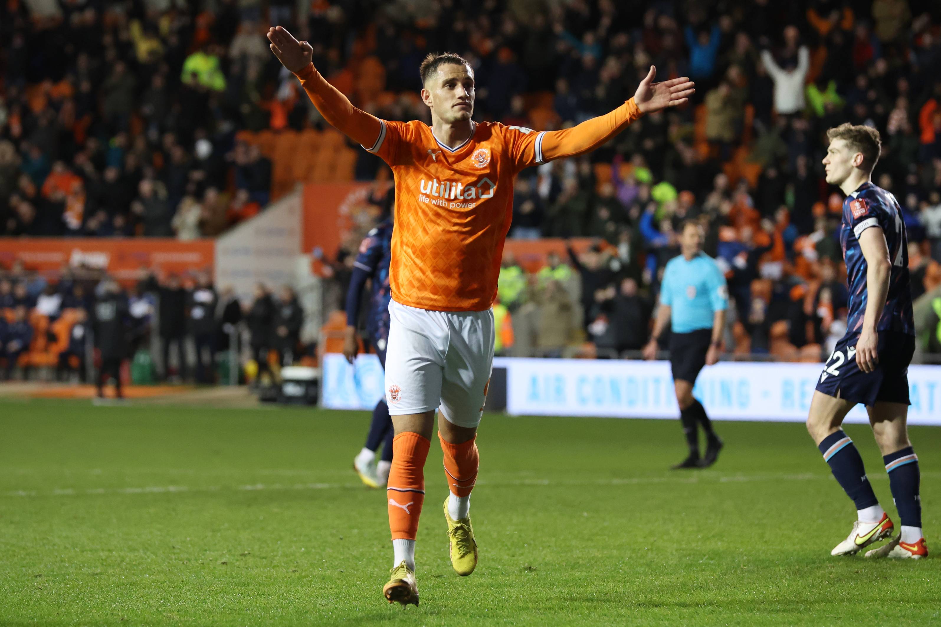 Jerry Yates at Blackpool