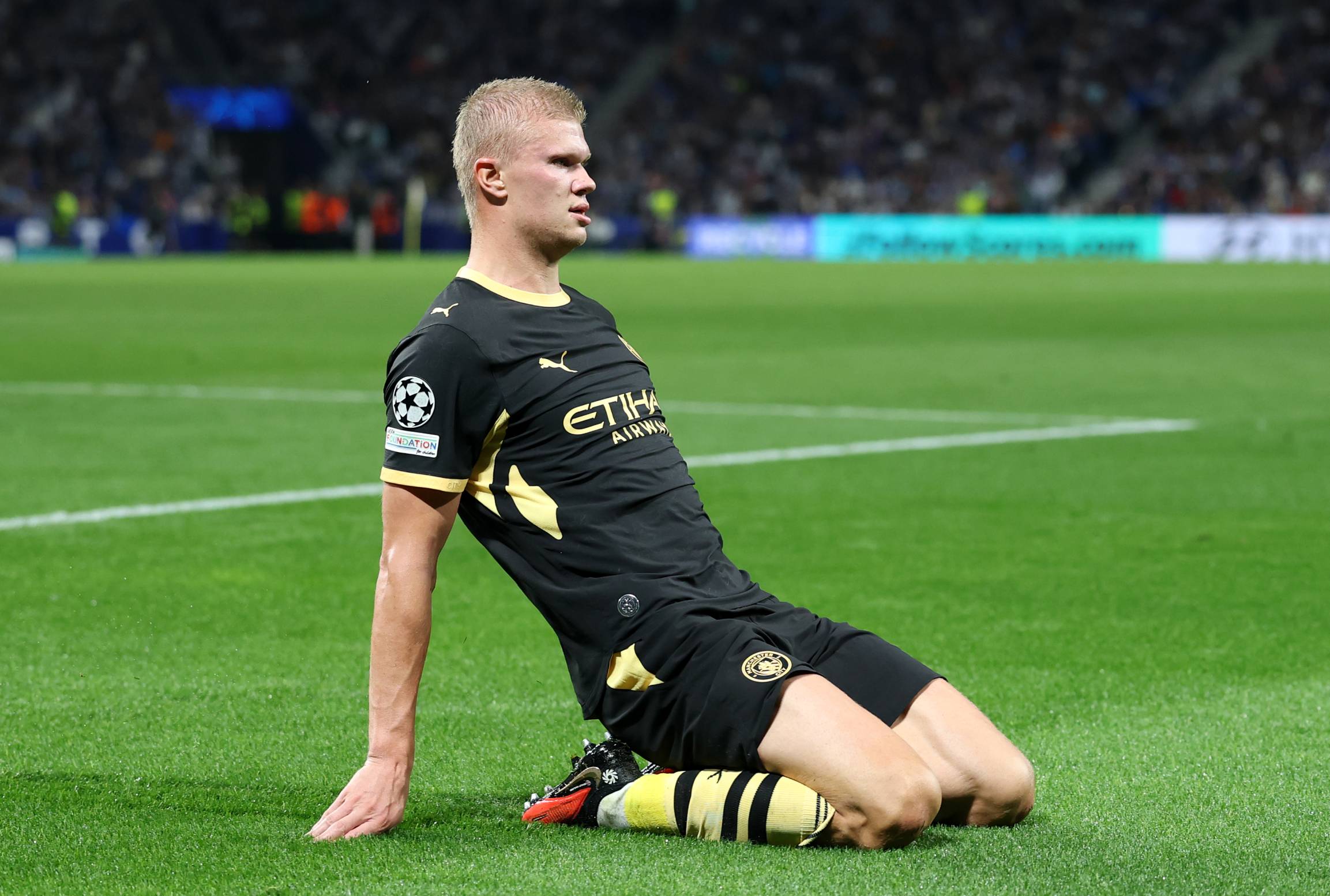 Erling Haaland celebrates