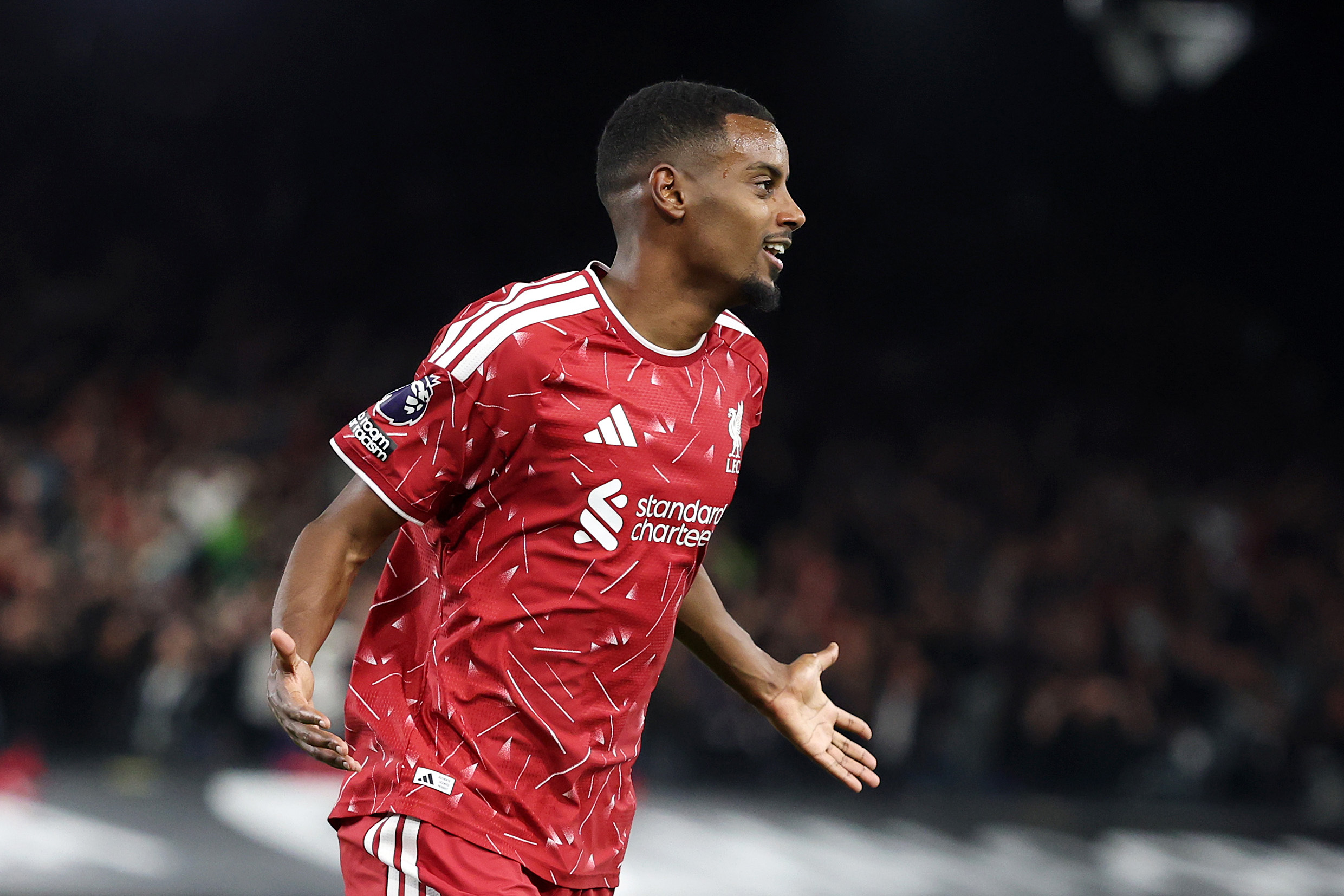 Alexander Isak celebrates against Ipswich