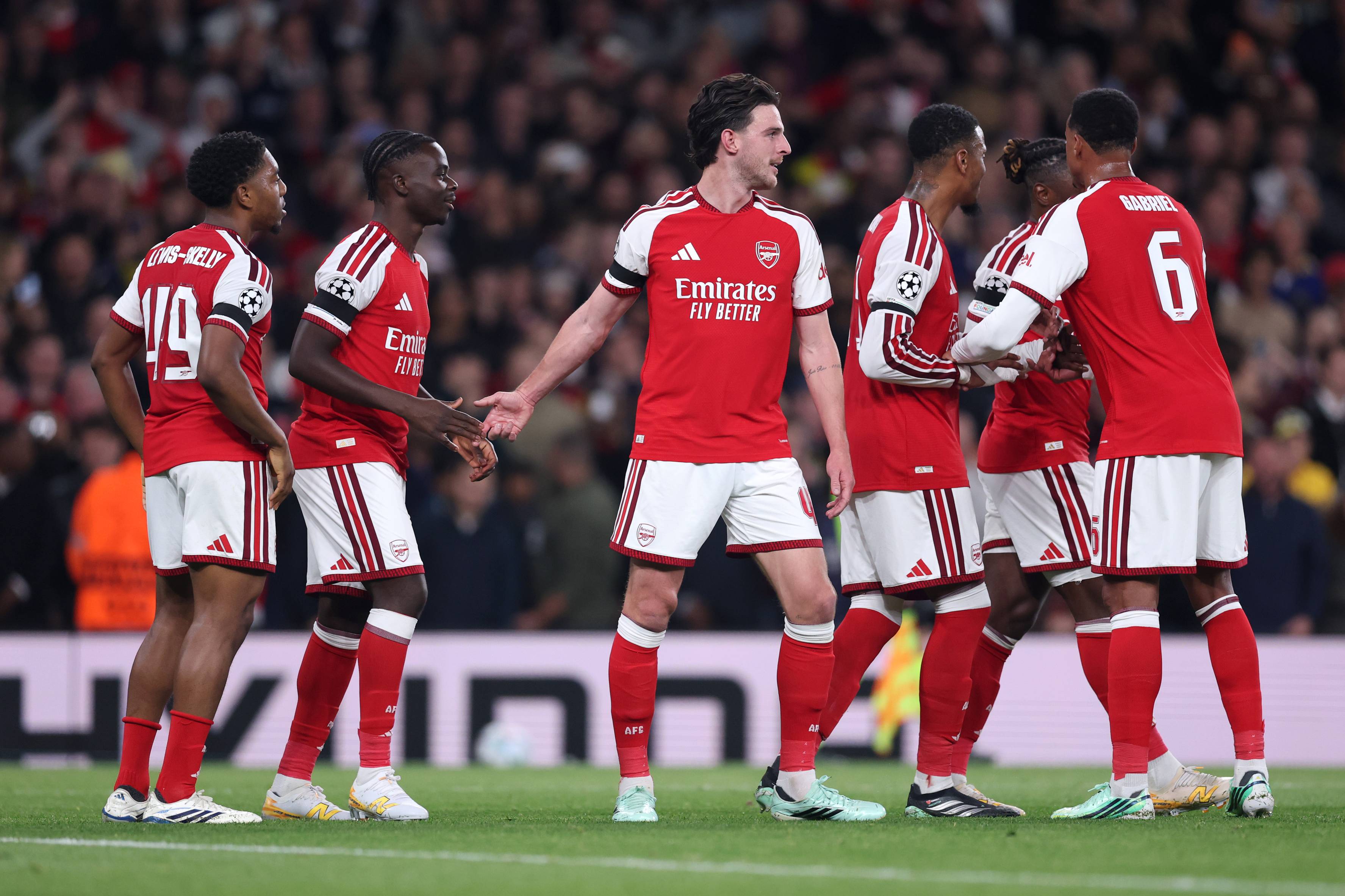 Arsenal celebrate against Lille