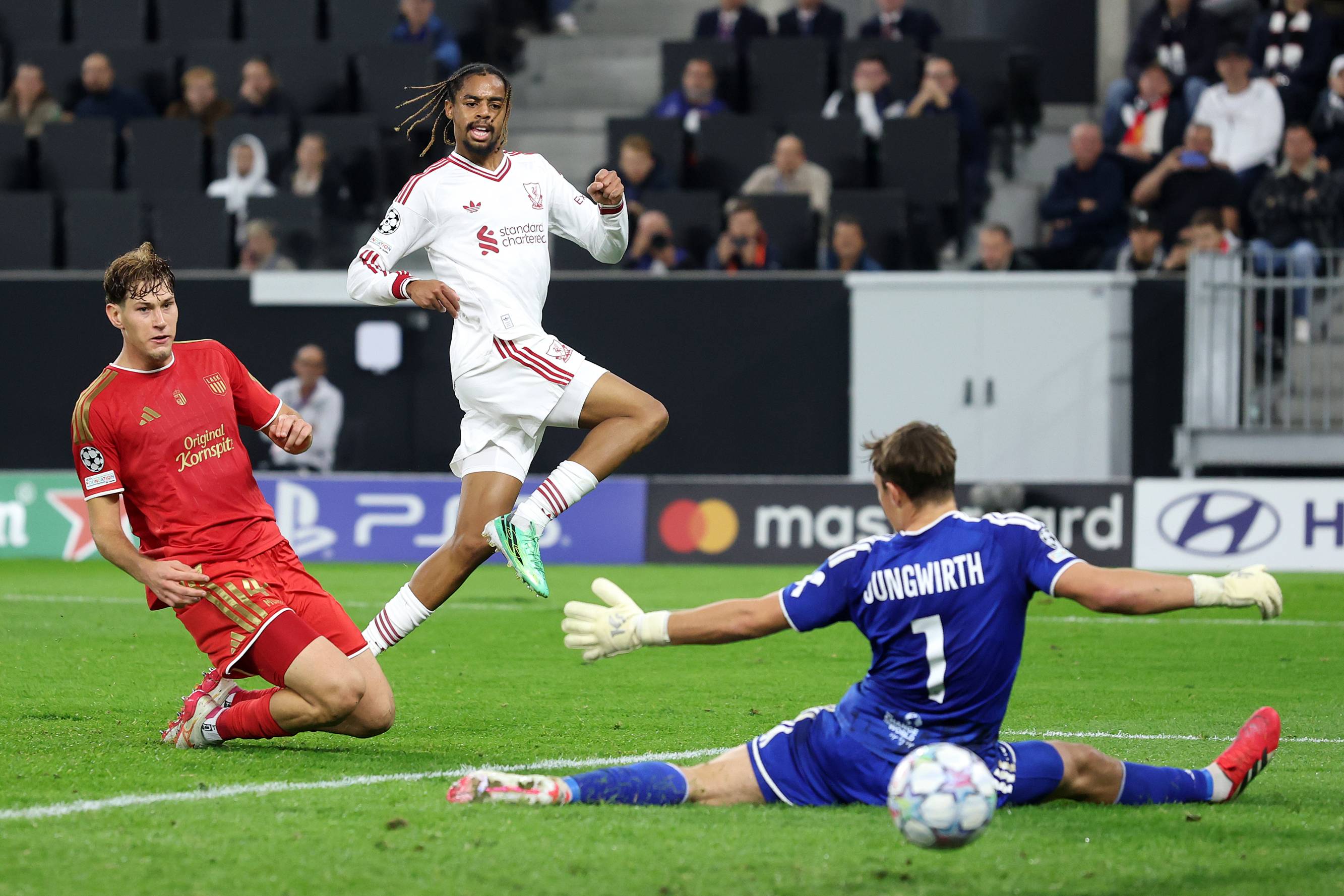 Barcola scores against LASK