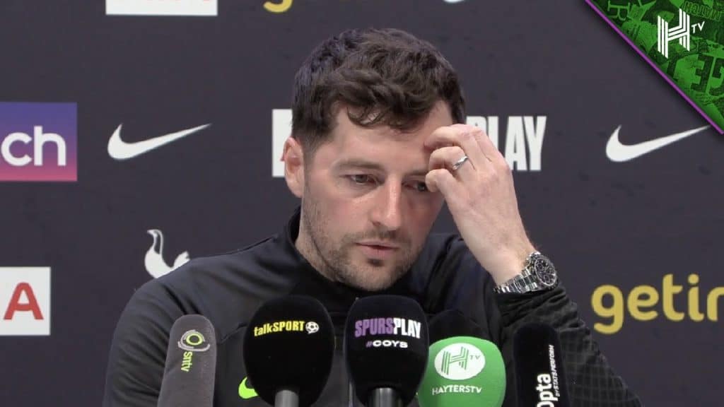 Tottenham caretaker boss Ryan Mason